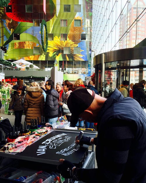 Henry_Signpainter_Markthal_Rotterdam_01